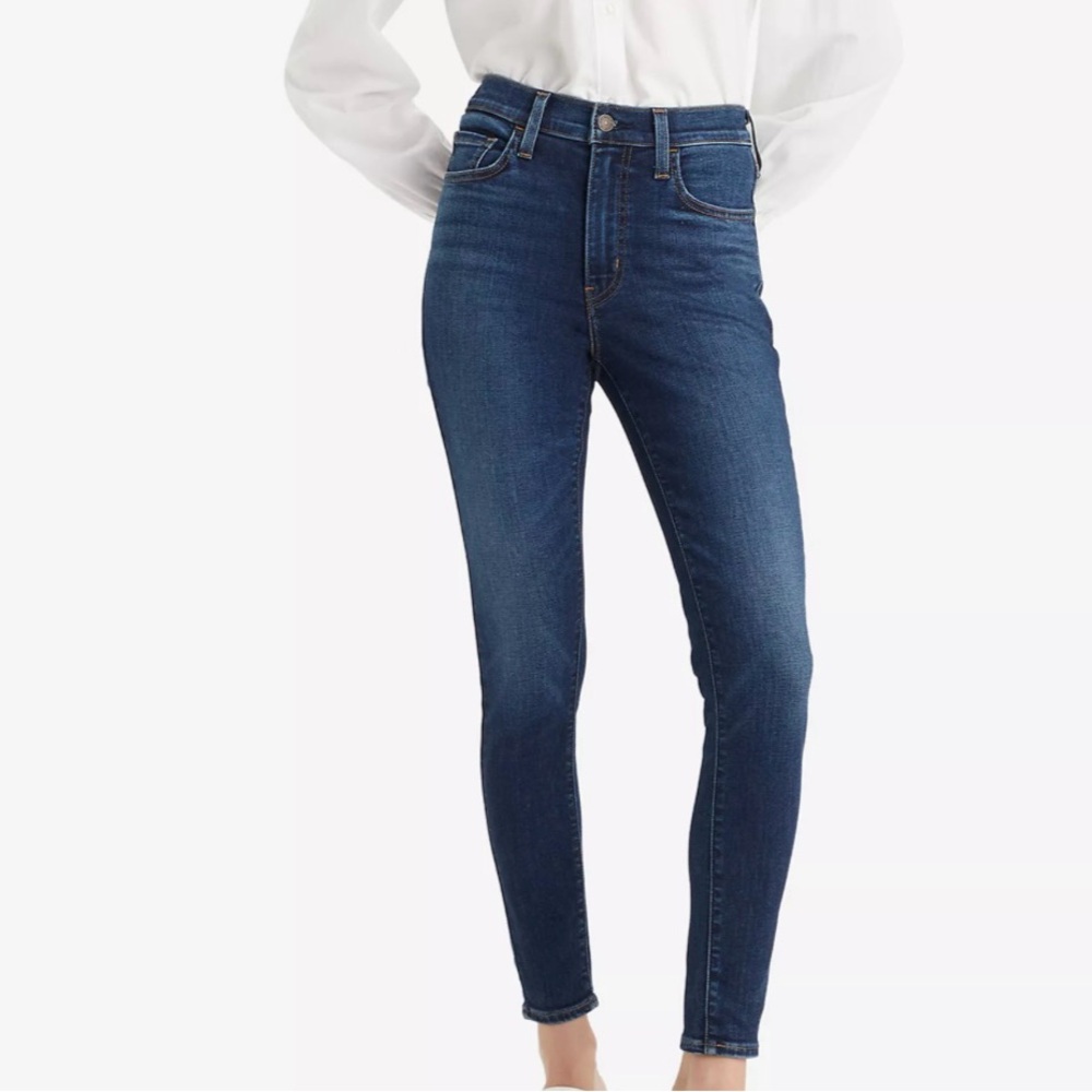Levi's 720 Dark Wash High Rise Super Skinny Jeans, Size 29